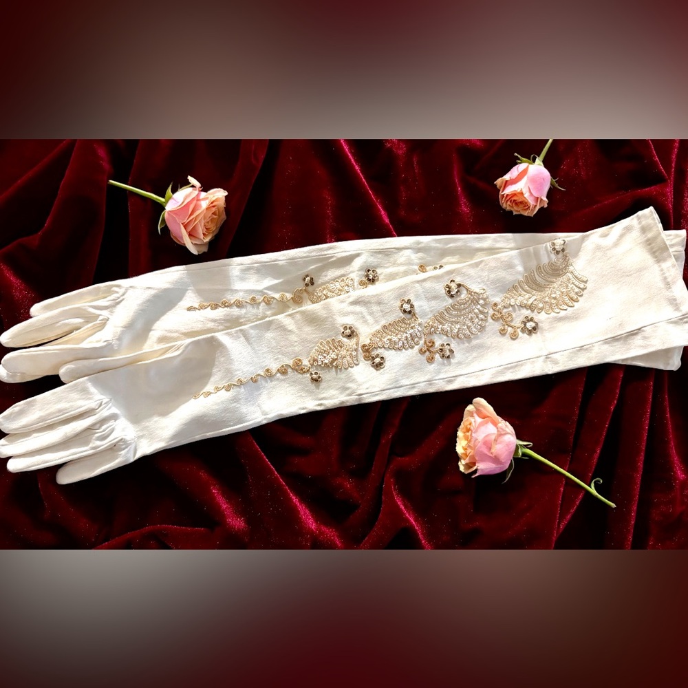 Antique silk gloves